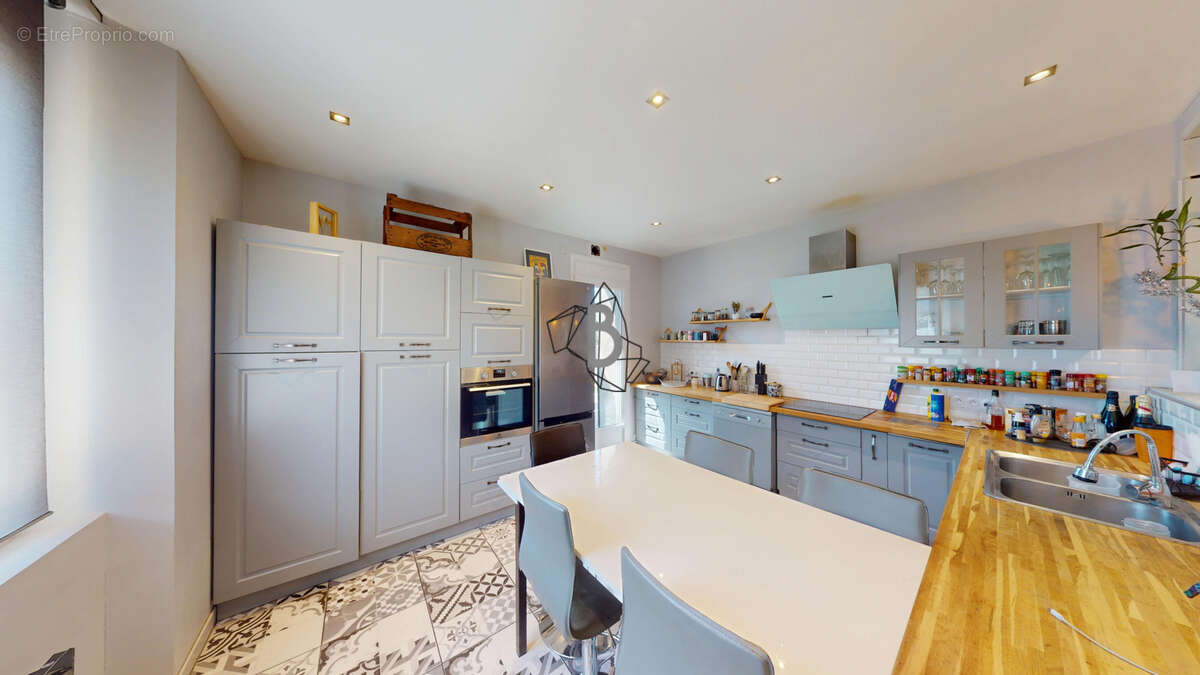 Maison T6 - 155 m2 - CARMAUX - photo 3
