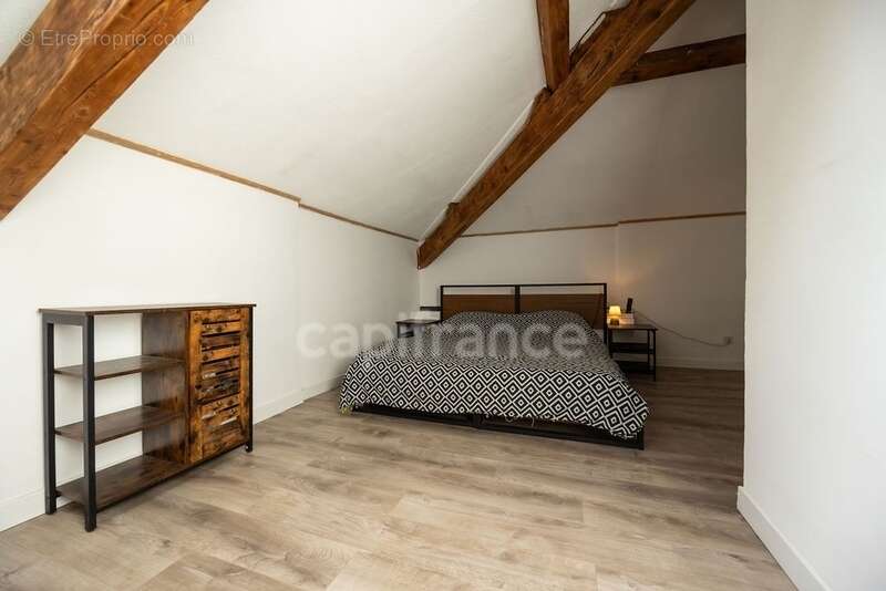 Commerce à LALEVADE-D'ARDECHE