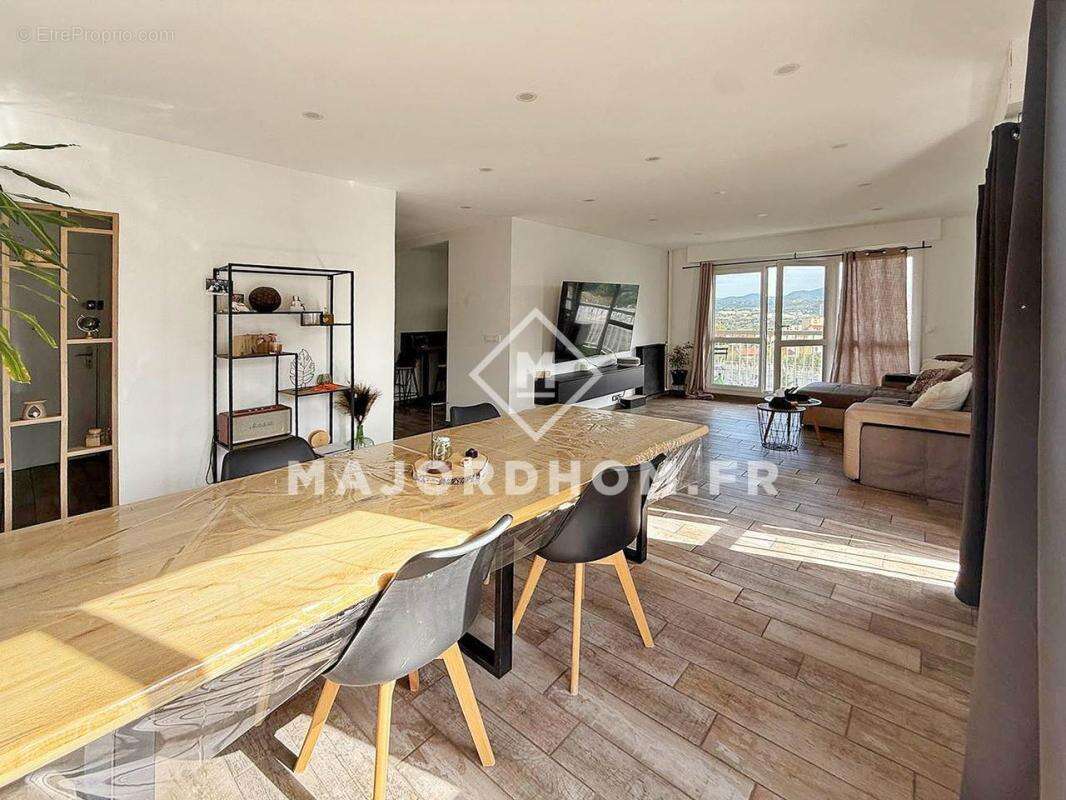 Appartement à MARSEILLE-10E