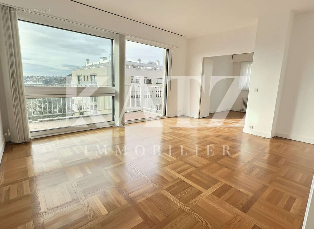 Appartement à GARCHES