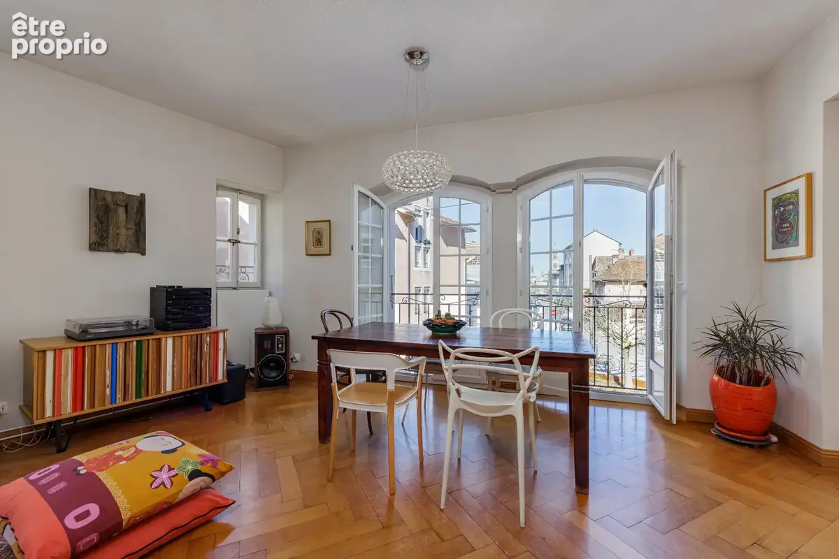 Maison à vendre 7 pièces DIVONNE LES BAINS (01) - photo 7