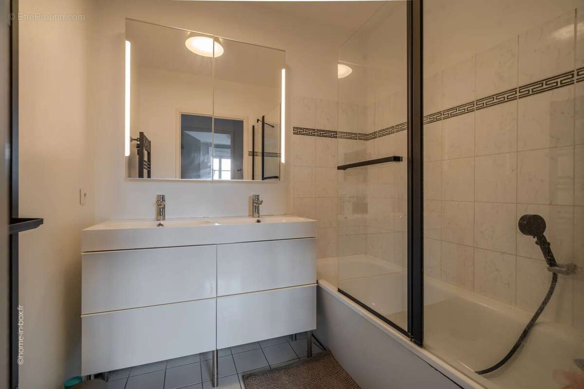 Appartement à MAGNY-LE-HONGRE