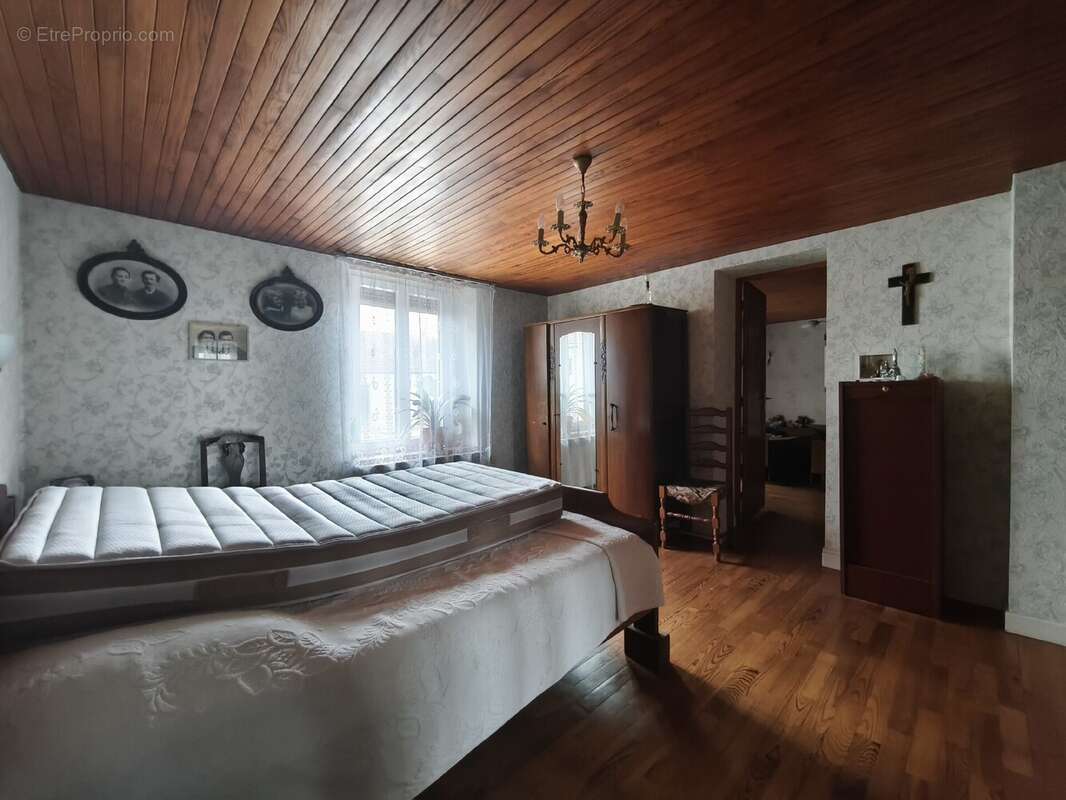 Maison à VELAINE-SOUS-AMANCE