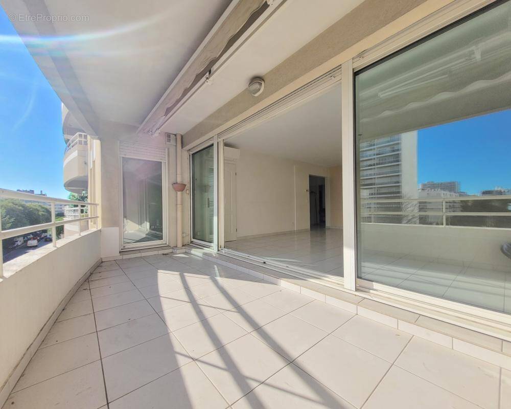 Appartement à MARSEILLE-8E