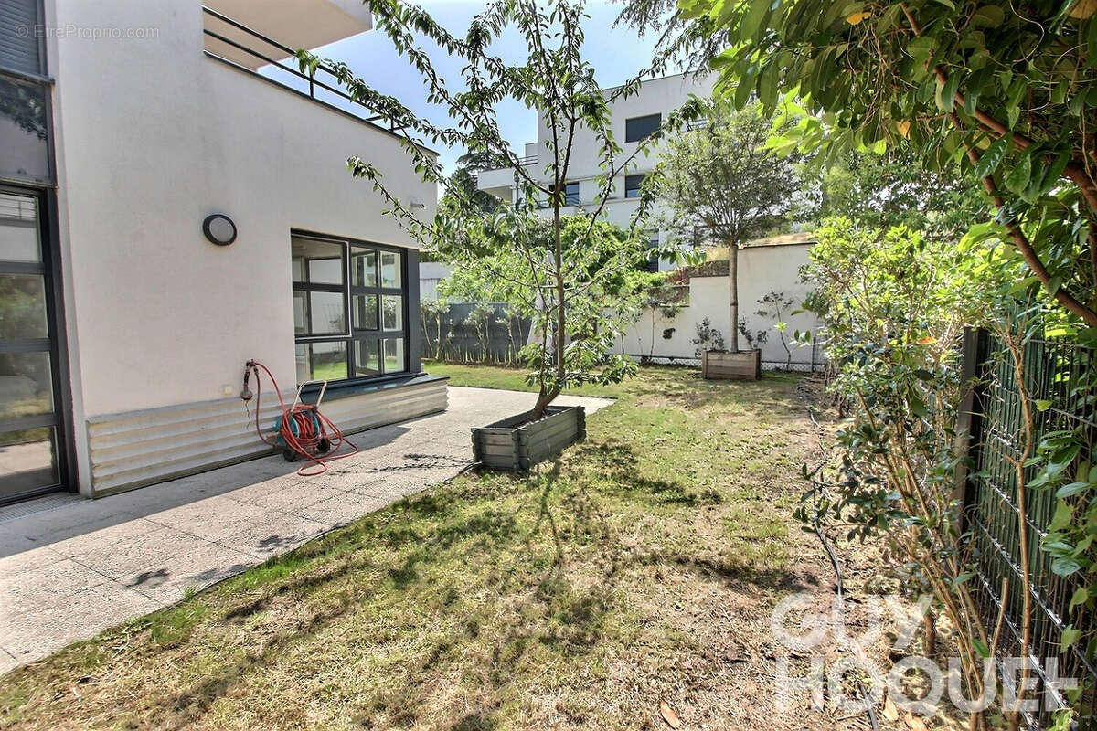 Appartement à RUEIL-MALMAISON