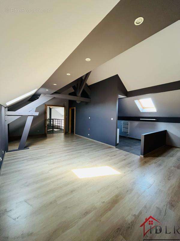 Maison à MAGNY-VERNOIS