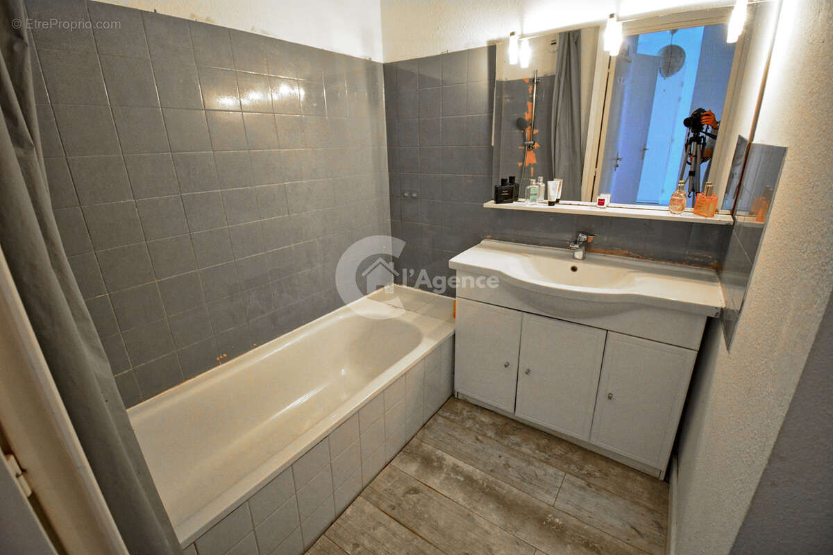 Appartement à MANDELIEU-LA-NAPOULE
