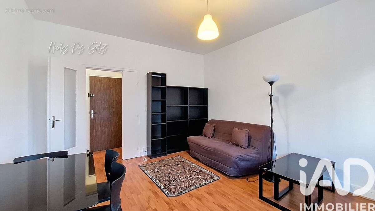 Photo 2 - Appartement à SAINT-DENIS