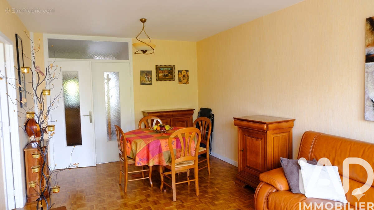 Appartement 52 m² à Saint-Maur-Des-Fosses  - photo 2