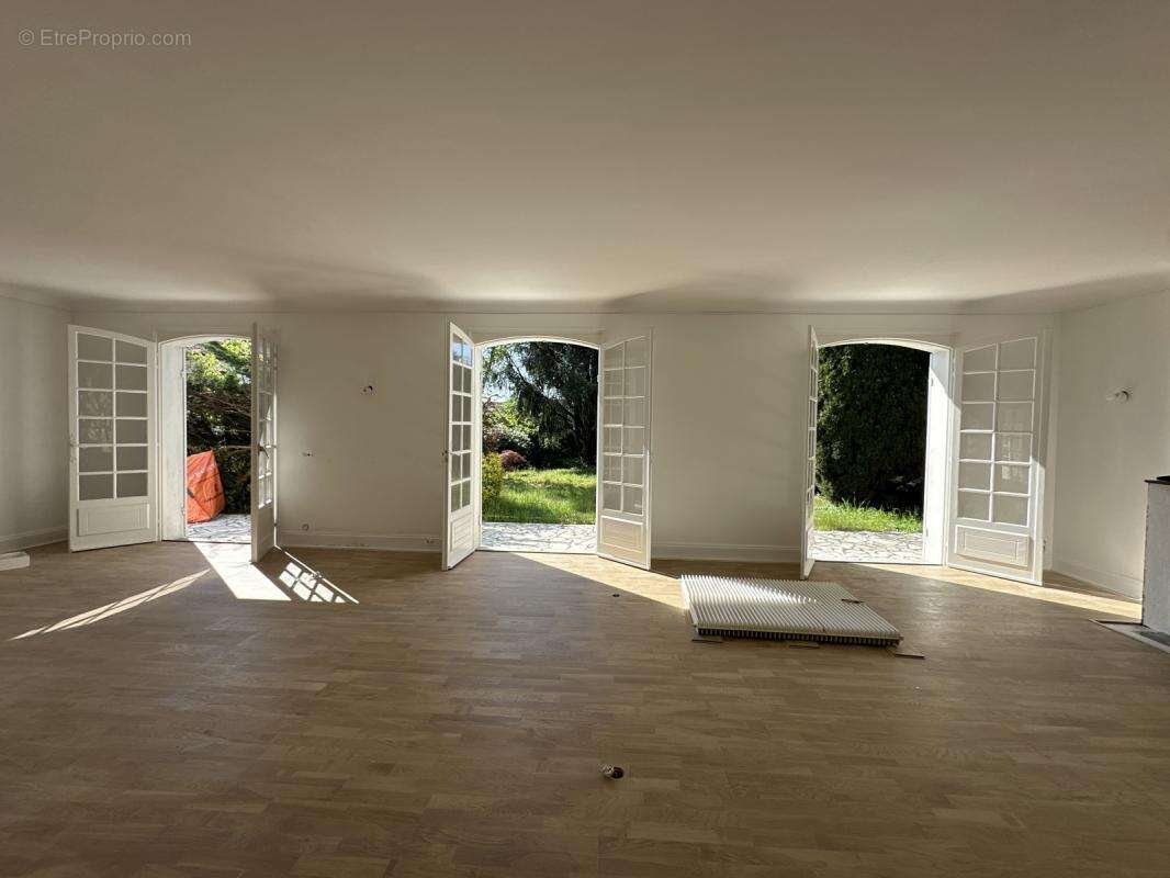 Maison à CARBON-BLANC