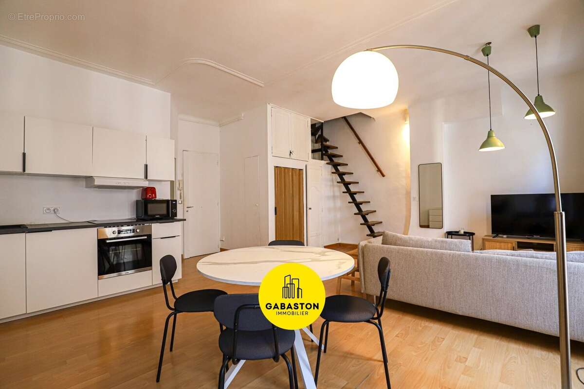 Appartement à MARSEILLE-6E