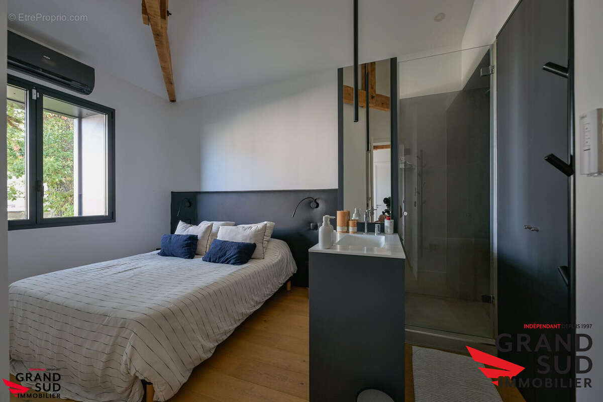 Maison 93 m² à Merignac  - photo 8