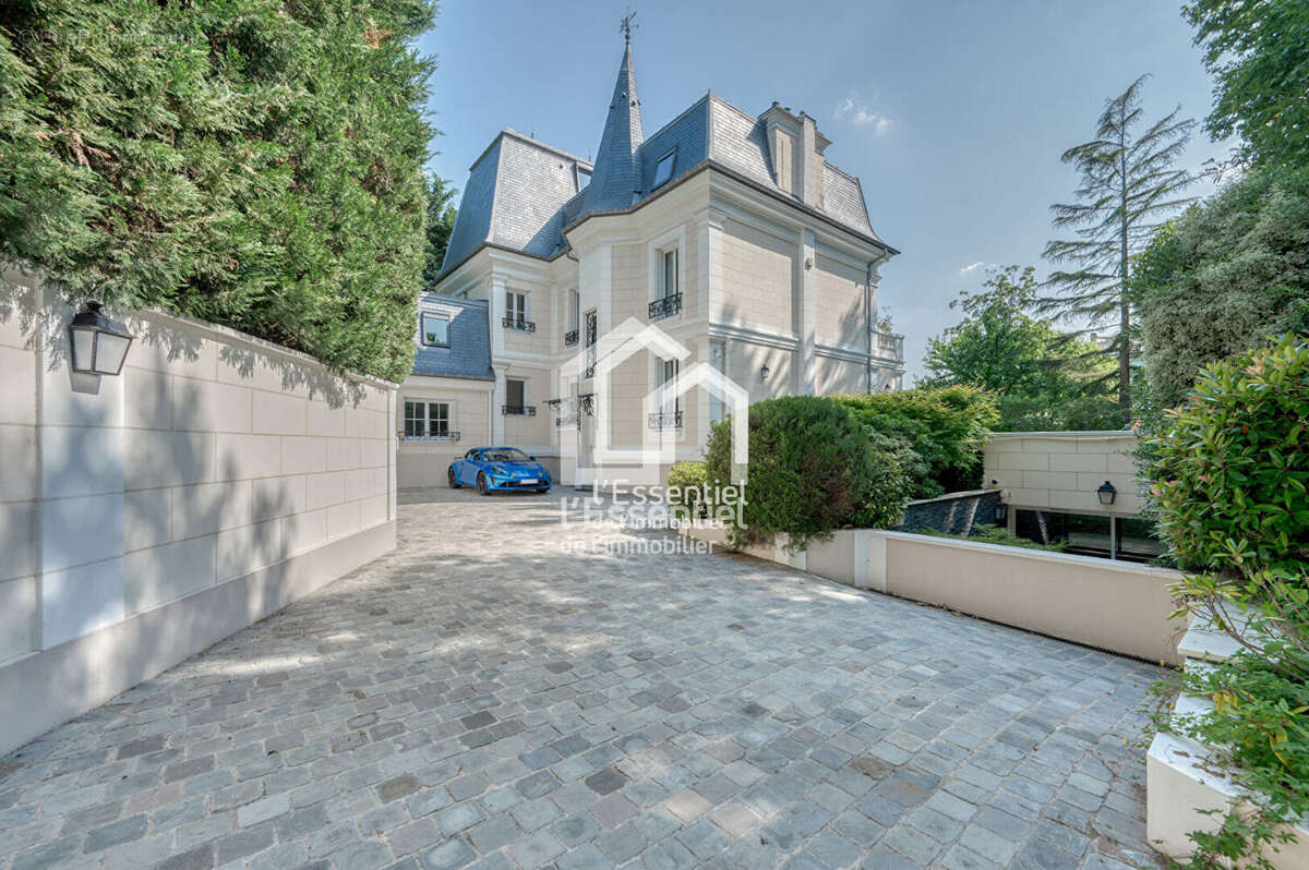 Maison à MAISONS-LAFFITTE