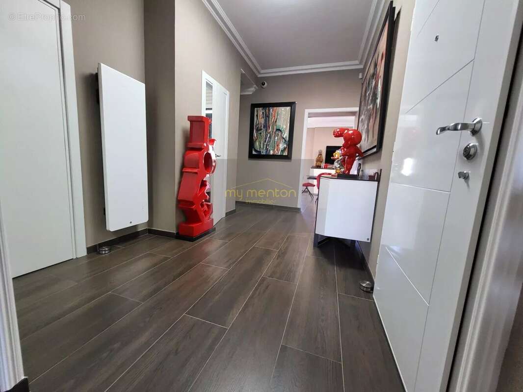 Appartement à MENTON