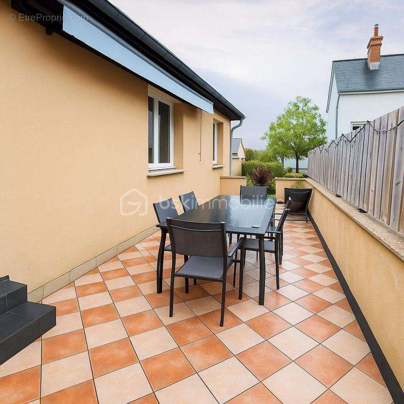 Maison à CHASNE-SUR-ILLET