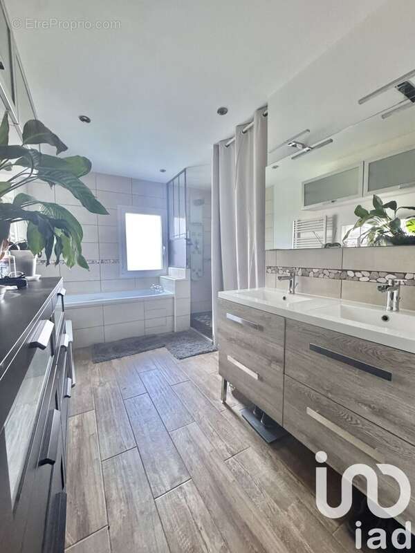 Photo 5 - Maison à SAINT-MEDARD-EN-JALLES