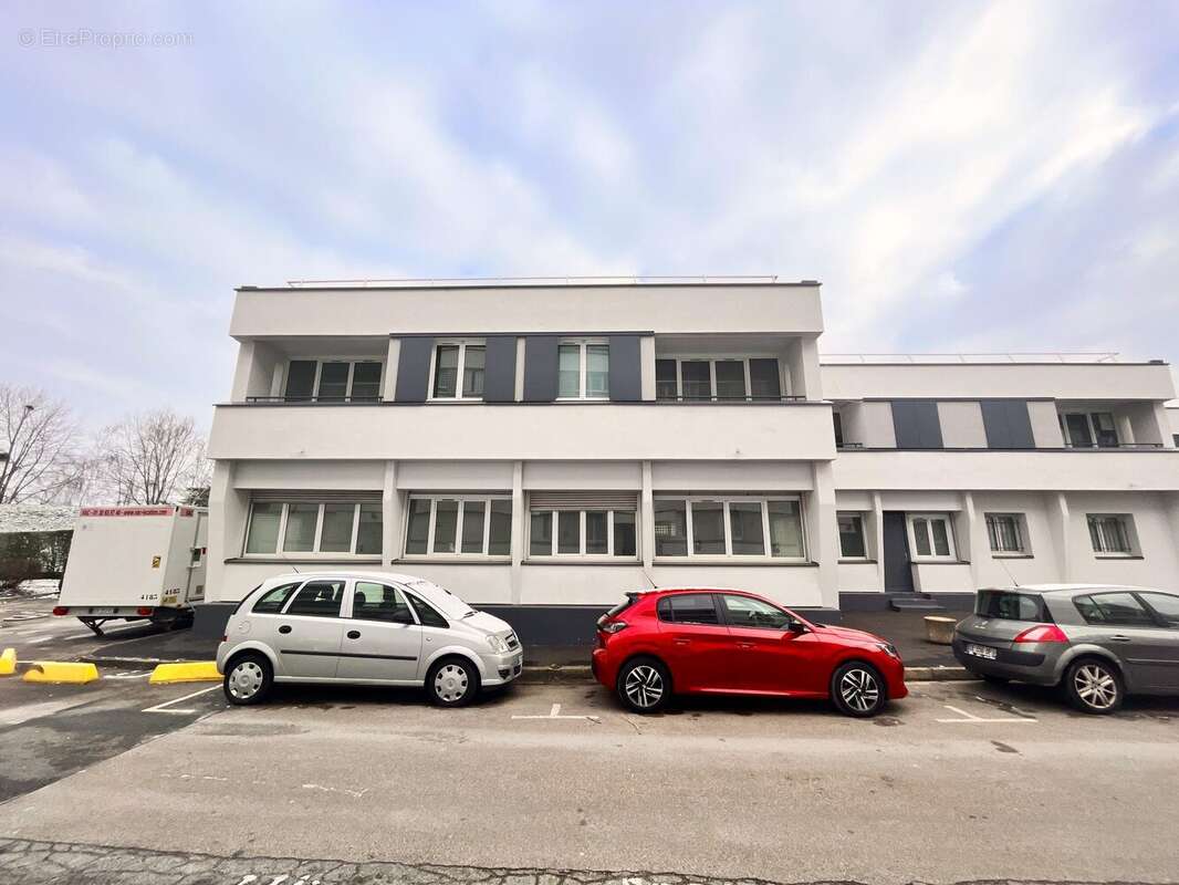 Appartement à LES CLAYES-SOUS-BOIS