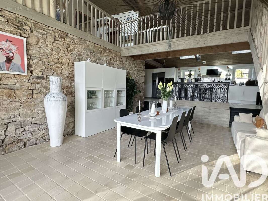 Photo 3 - Maison à SAINT-ETIENNE-DE-MONTLUC