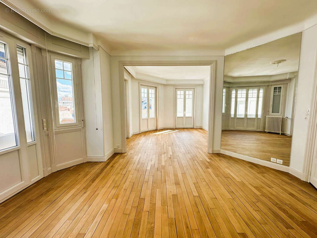 Appartement à VICHY
