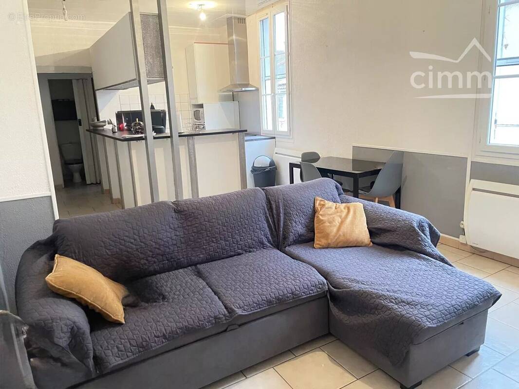 Appartement à PORT-SAINT-LOUIS-DU-RHONE