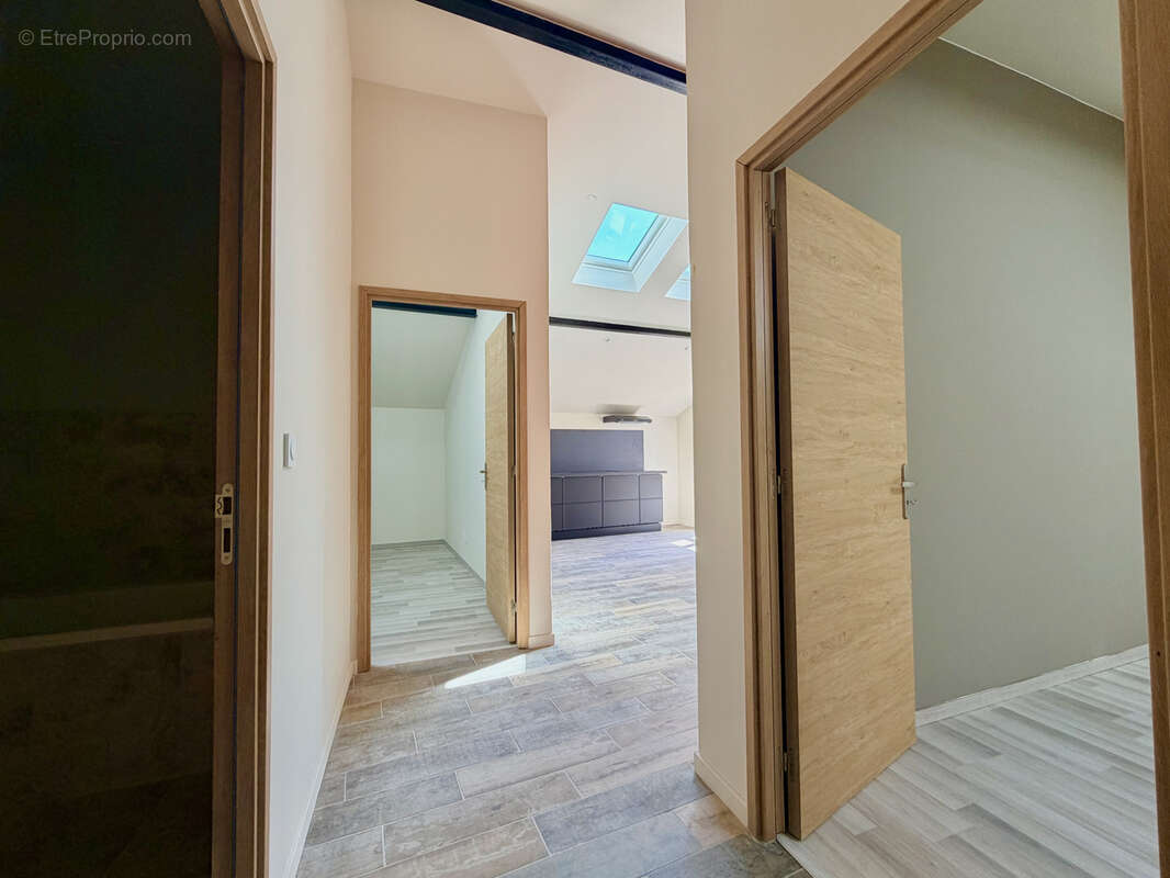 Appartement à QUINCIEUX