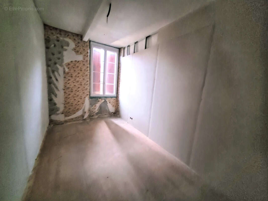 Maison à SAINTE-BAZEILLE