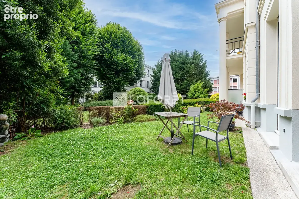 Appartement 111.41 m² en rez de jardin hyper centre de Douai - CLOS DES MINIMES - photo 2