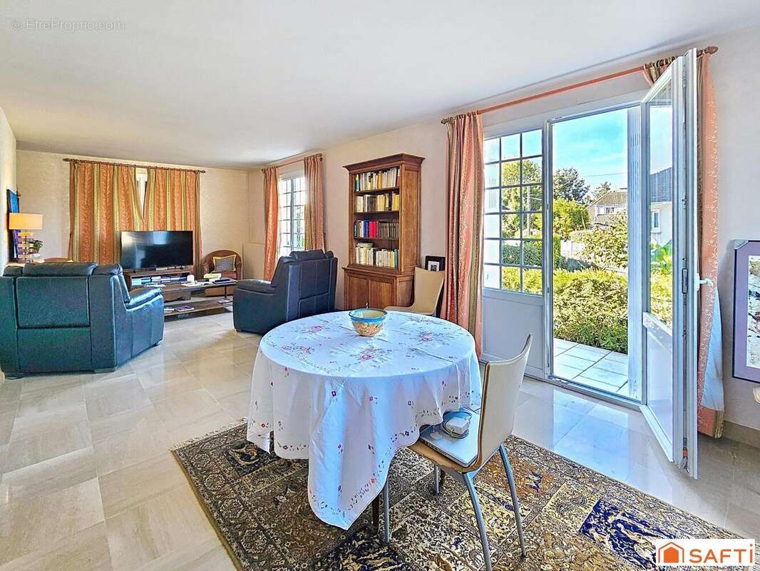 Photo 3 - Maison à SENS