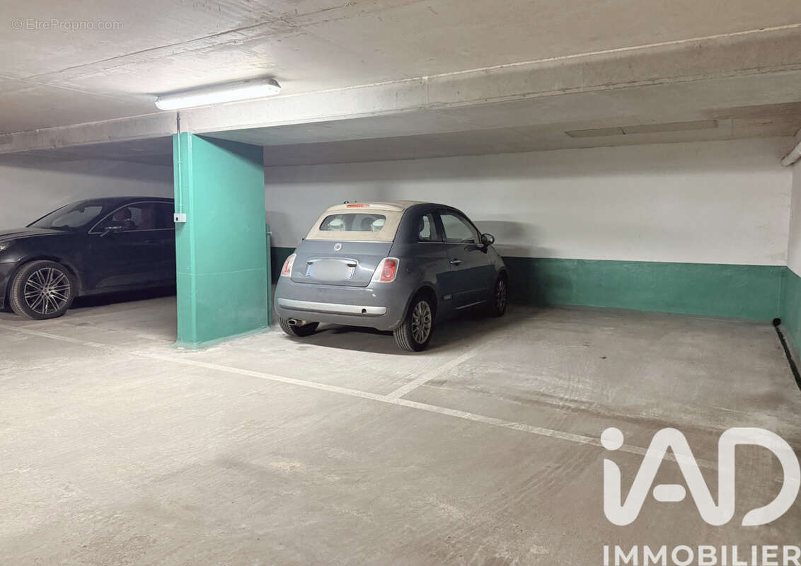 Photo 4 - Parking à LE CHESNAY
