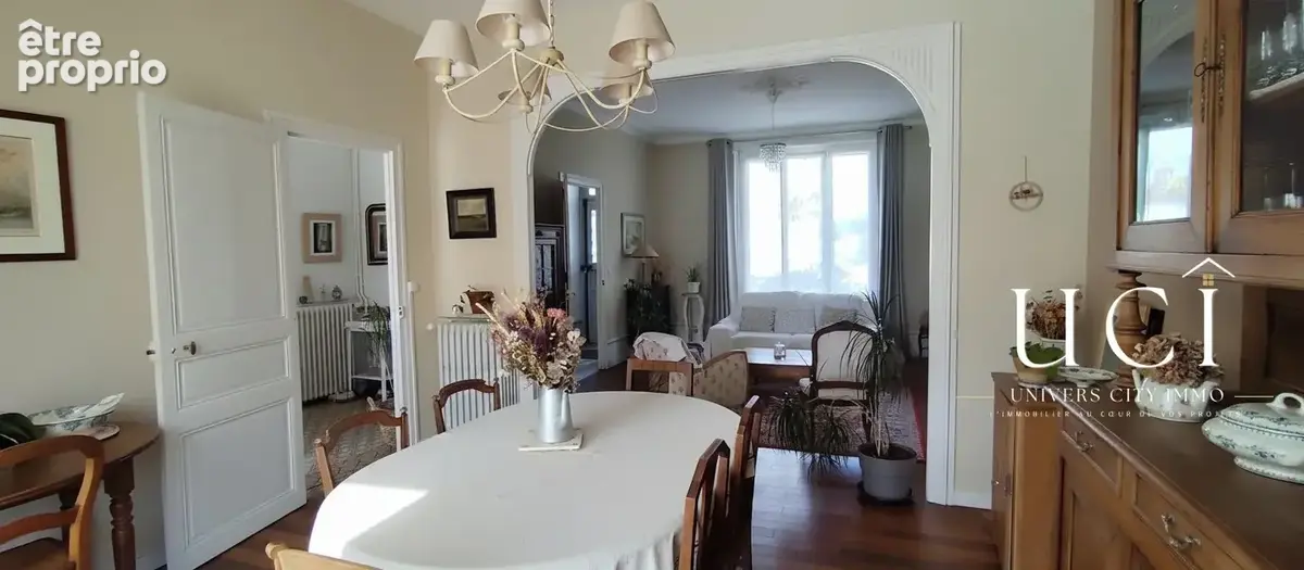 Maison 8 pièces 210 m² à vendre à Bouguenais (44340) - photo 4