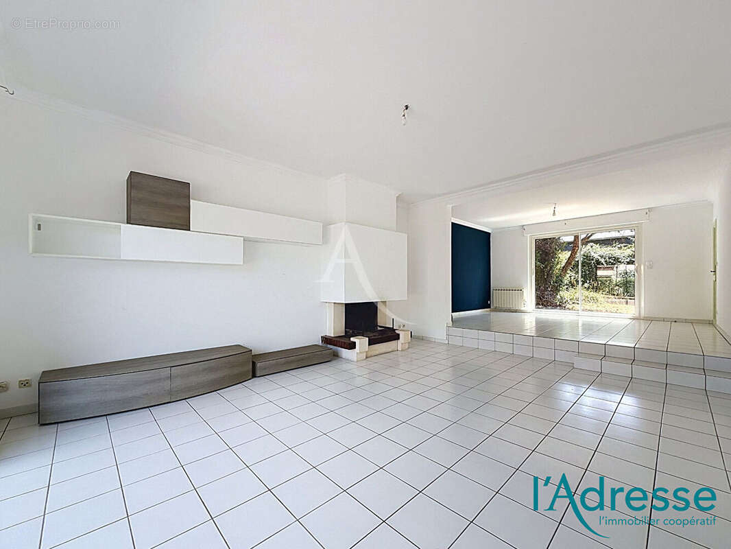 Maison Change - photo 3