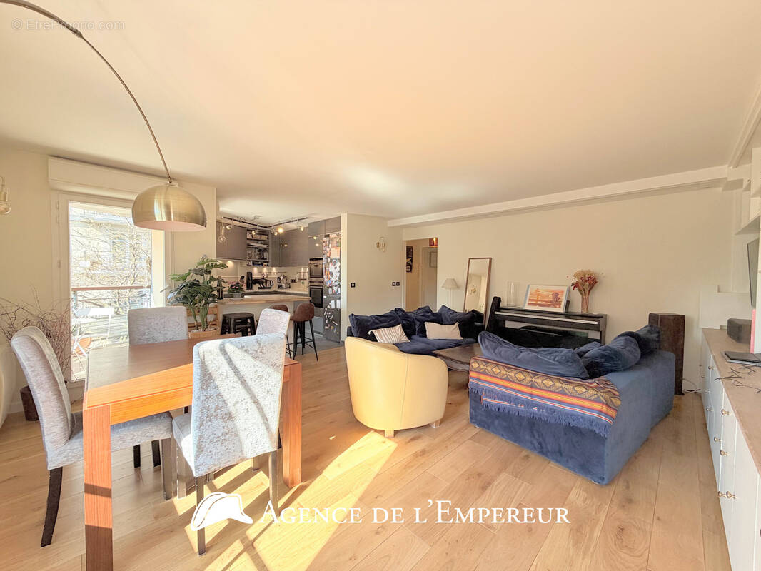 Appartement à SURESNES