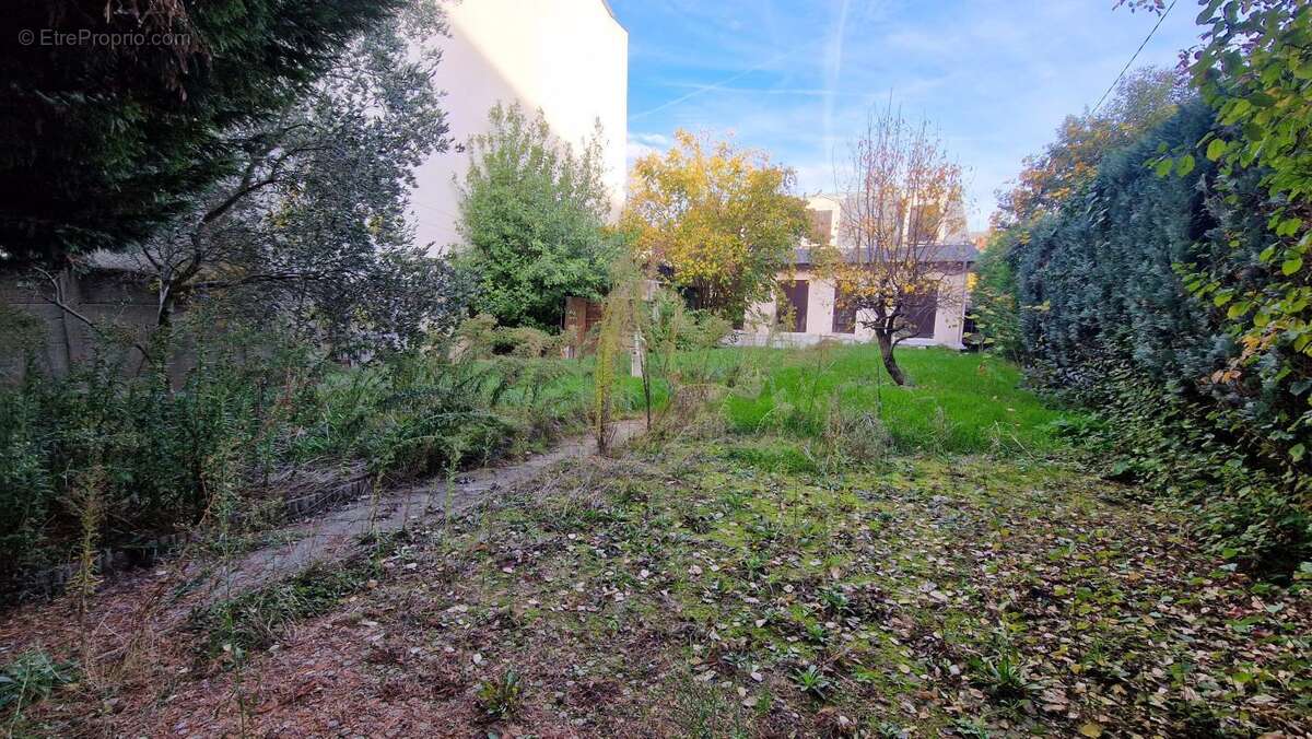 Maison à NEUILLY-SUR-MARNE