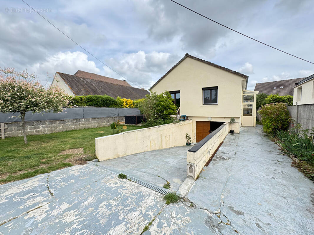 Maison à BLAINVILLE-SUR-ORNE