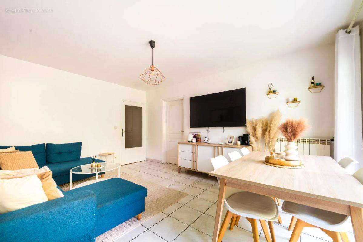 Appartement de 4 pièces de 85 m² à Tremblay-en-France - photo 4