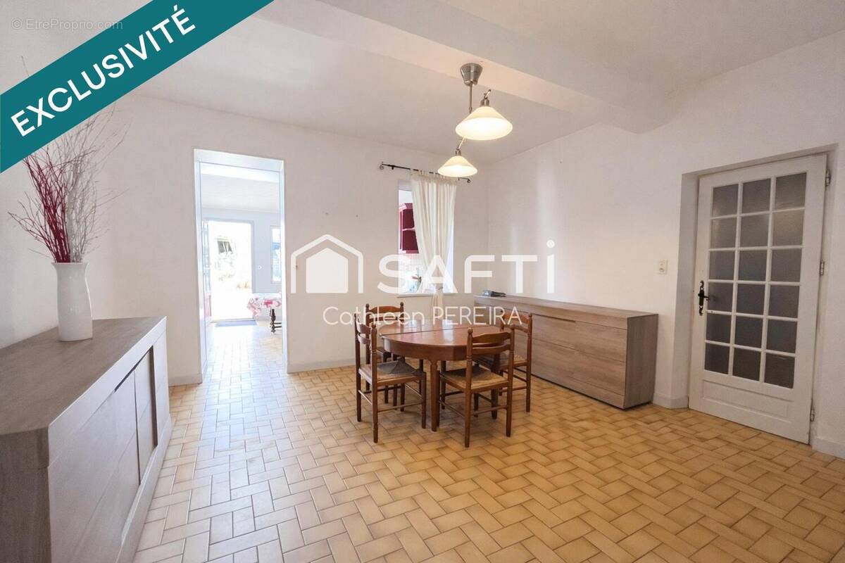 Photo 1 - Maison à SAINT-SULPICE