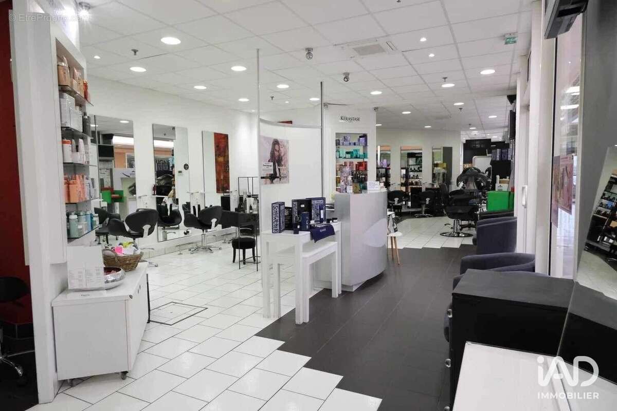 Photo 7 - Commerce à SAINT-PARRES-AUX-TERTRES