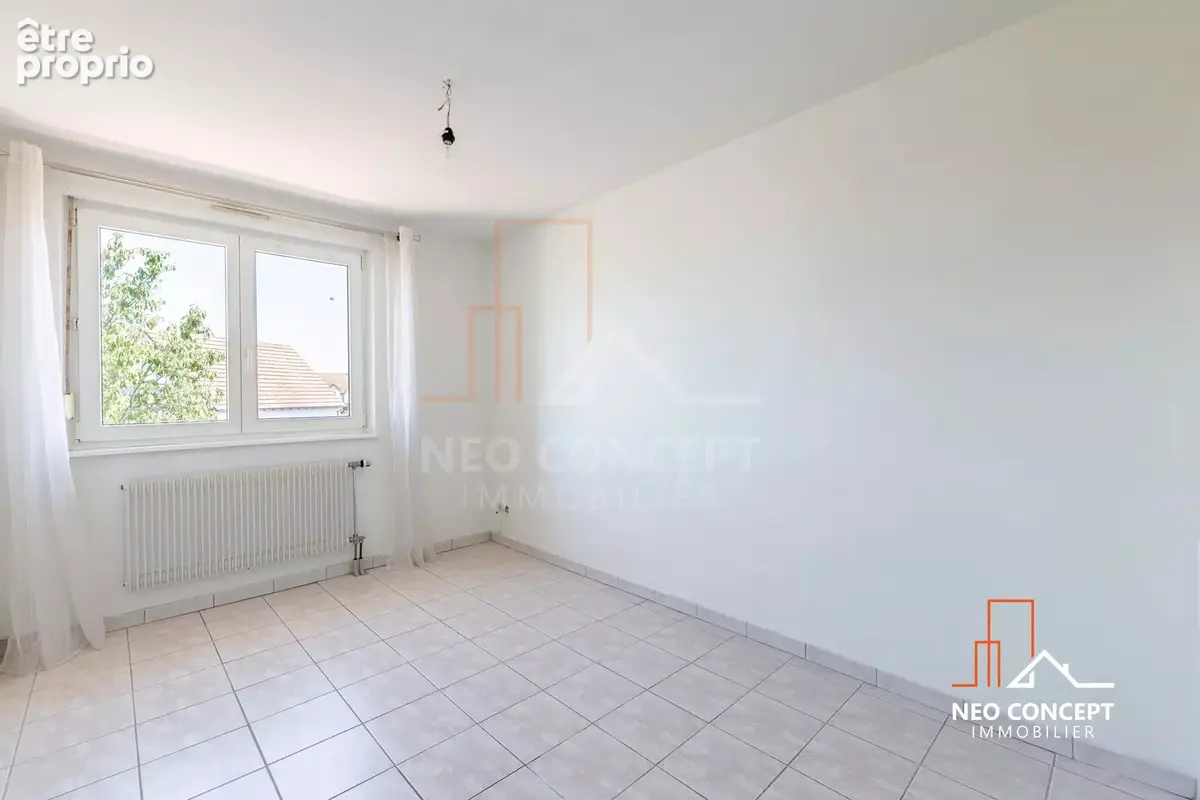 Beau 4 pièces de 81 m2 loi carrez avec terrasse, garage, cave et parking sis Hoerdt. - photo 10