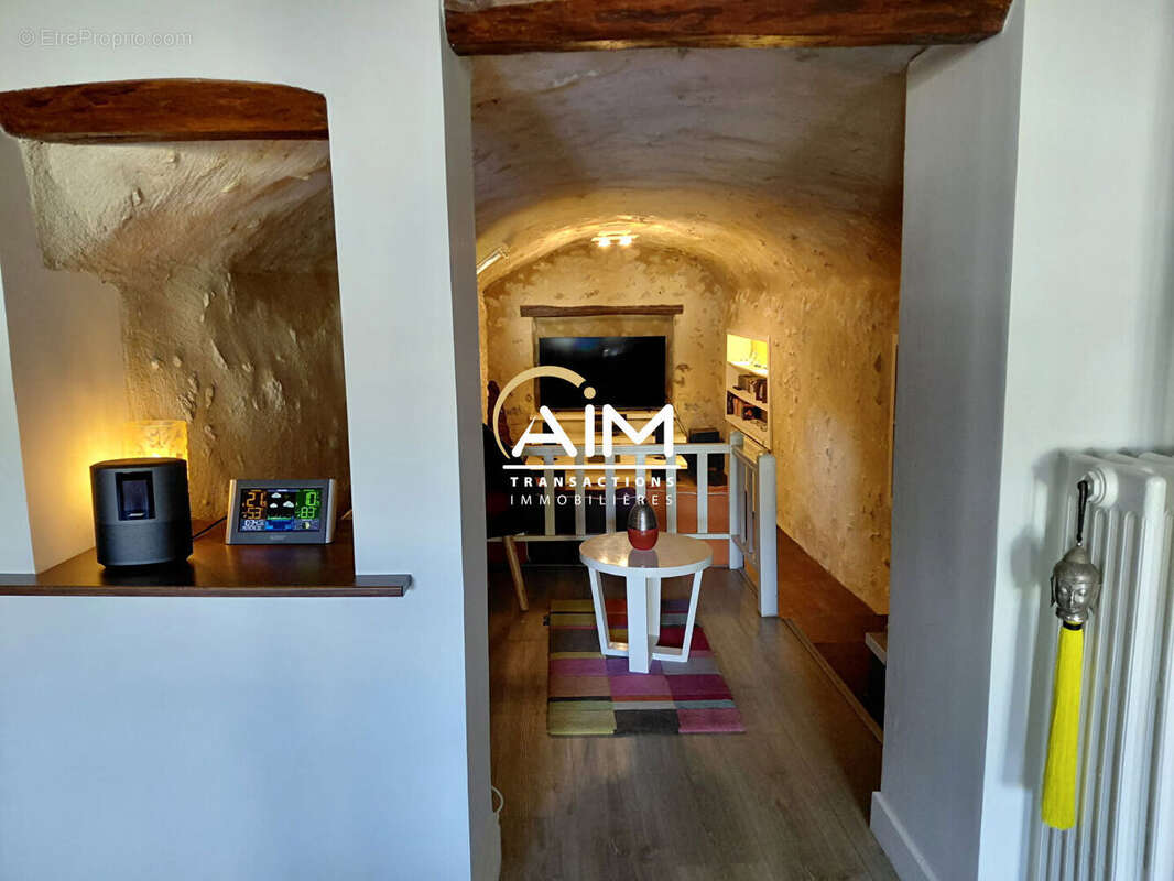 Maison à SAINT-ANTOINE-DU-ROCHER