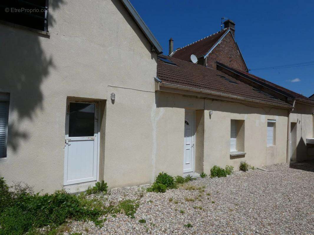 Maison à IVRY-LA-BATAILLE