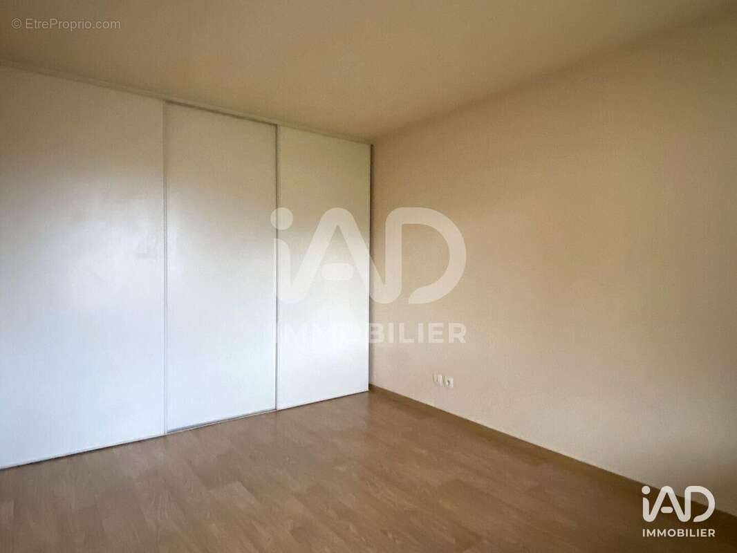 Photo 6 - Commerce à CASTELGINEST