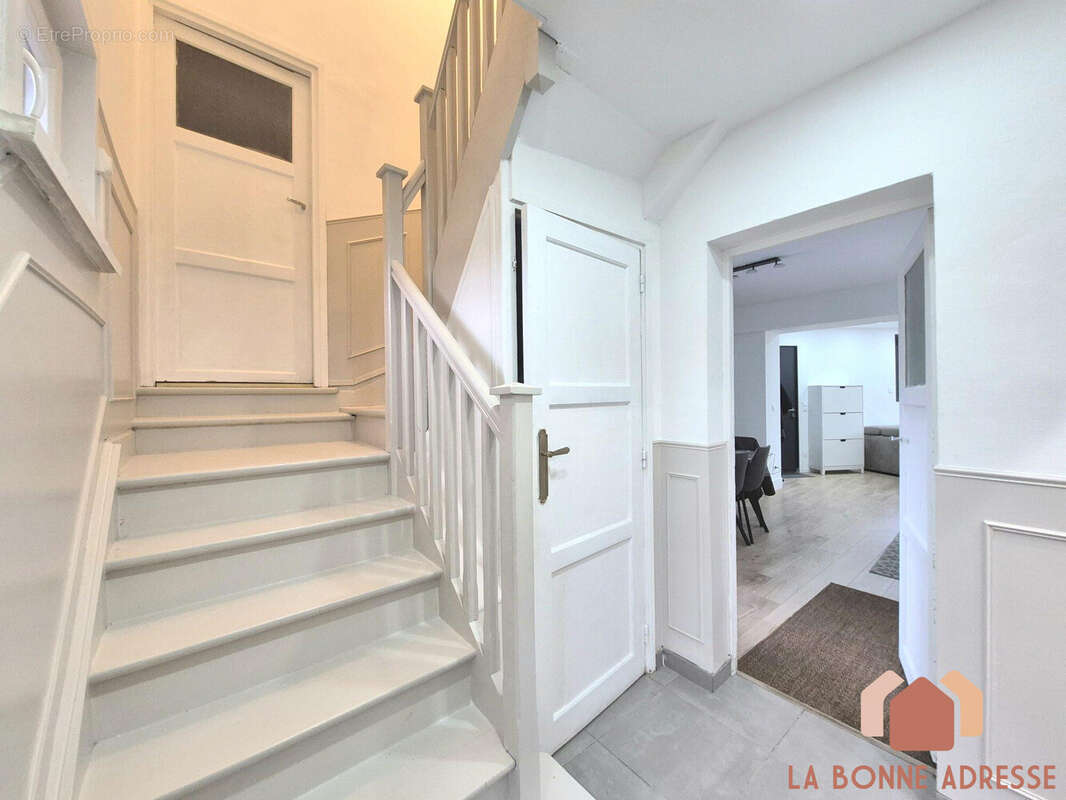 HALL ENTREE - Maison à TOURCOING