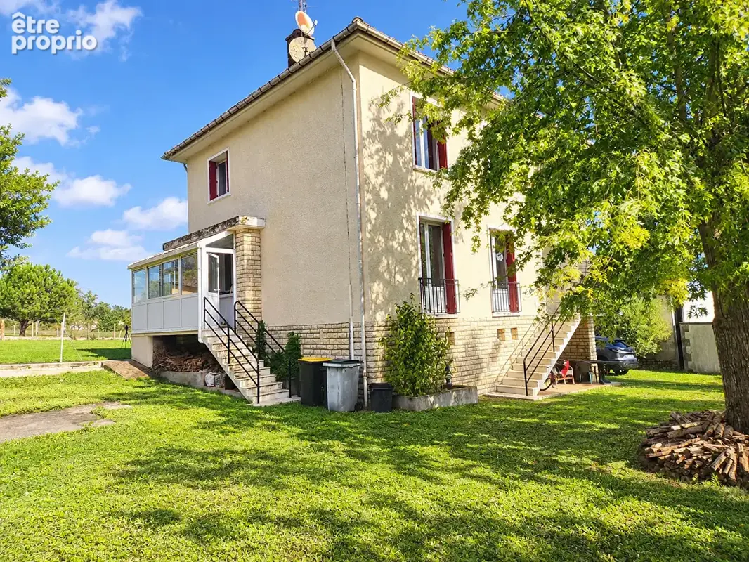 Ansac-sur-Vienne -Grande maison familiale de 4 à 5 chambres, dotée d'un jardin avec atelier (idéal pour une activité professionn - photo 1