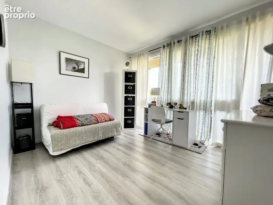 Appartement 4 pièces 87 m² à vendre à Garches (92380) - photo 7