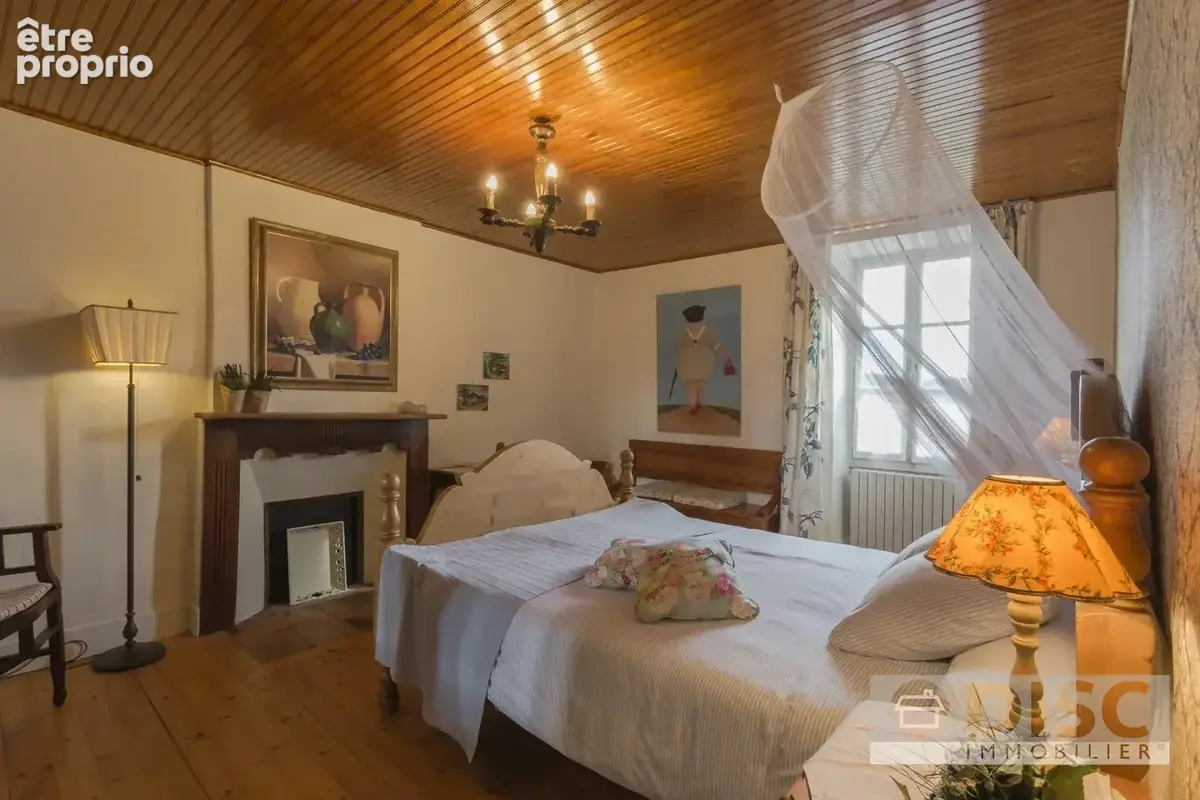 Maison avec appartement indépendant, grand jardin et dépendances. - photo 11