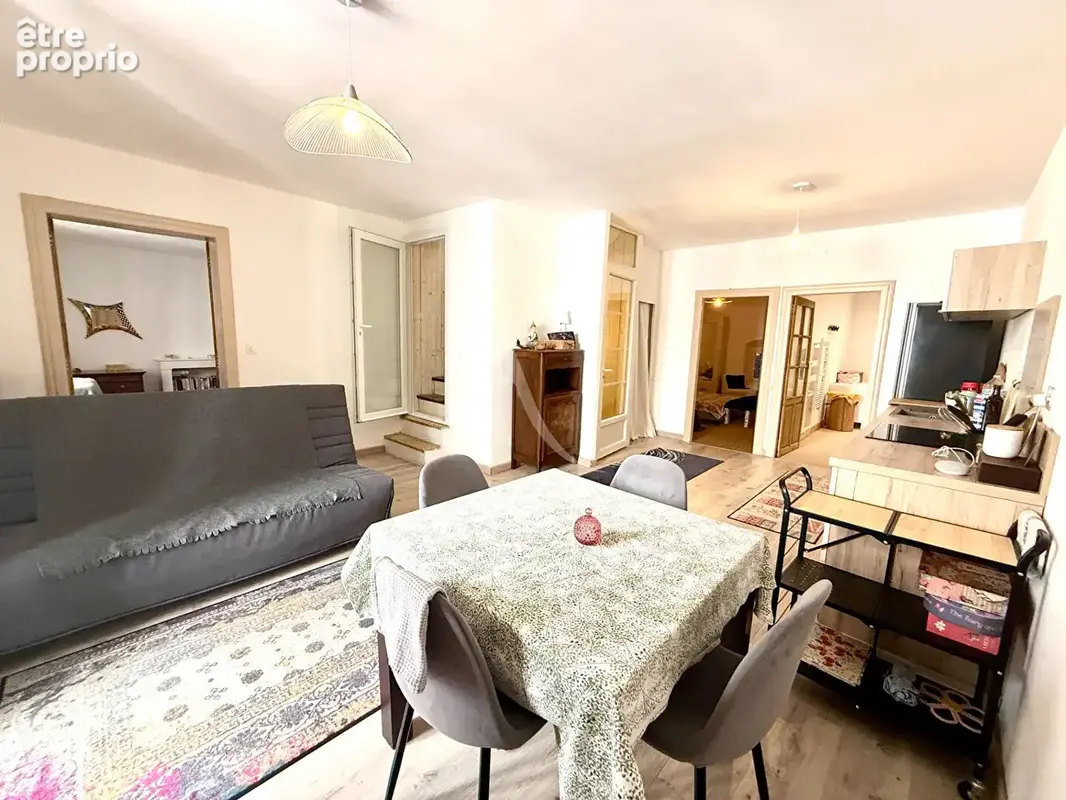 Tourbes Maison de village T6 avec garage et terrasse - photo 12