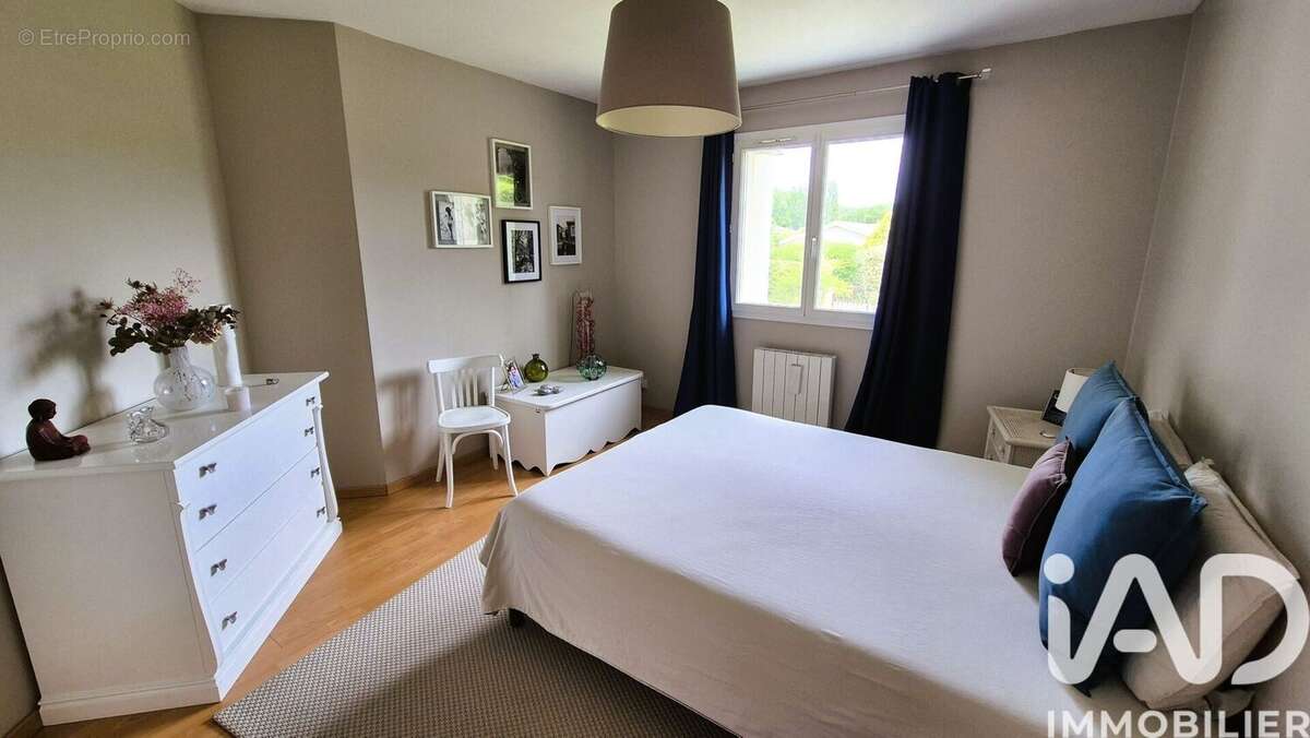 Photo 8 - Maison à MONTUSSAN