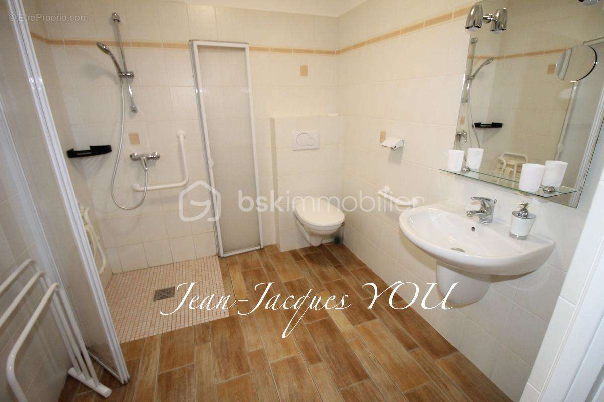 Maison à SAINT-JEAN-LE-THOMAS