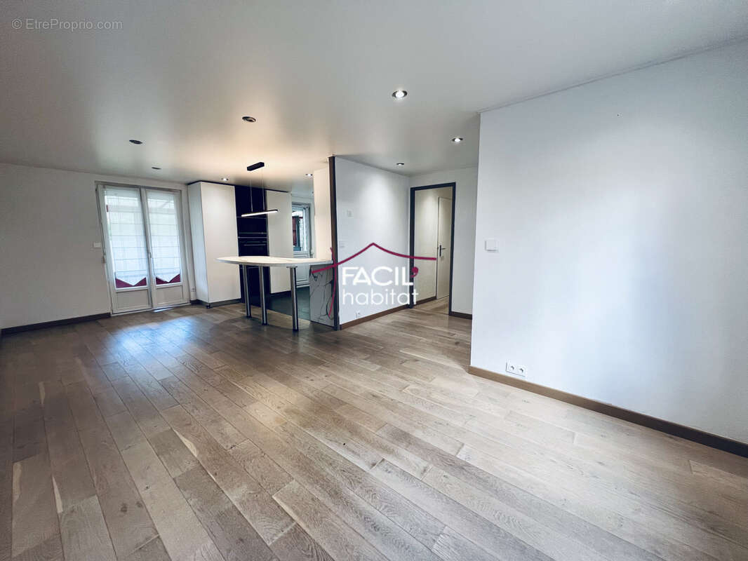 Maison à EVIN-MALMAISON