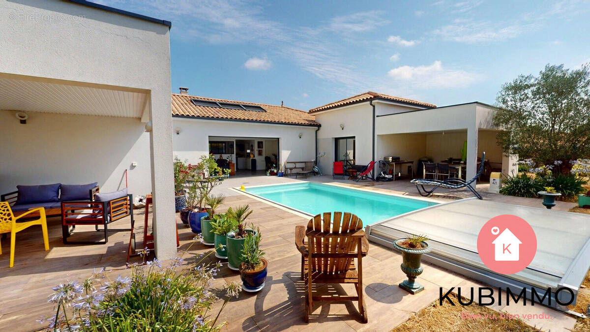 Maison à TALMONT-SAINT-HILAIRE